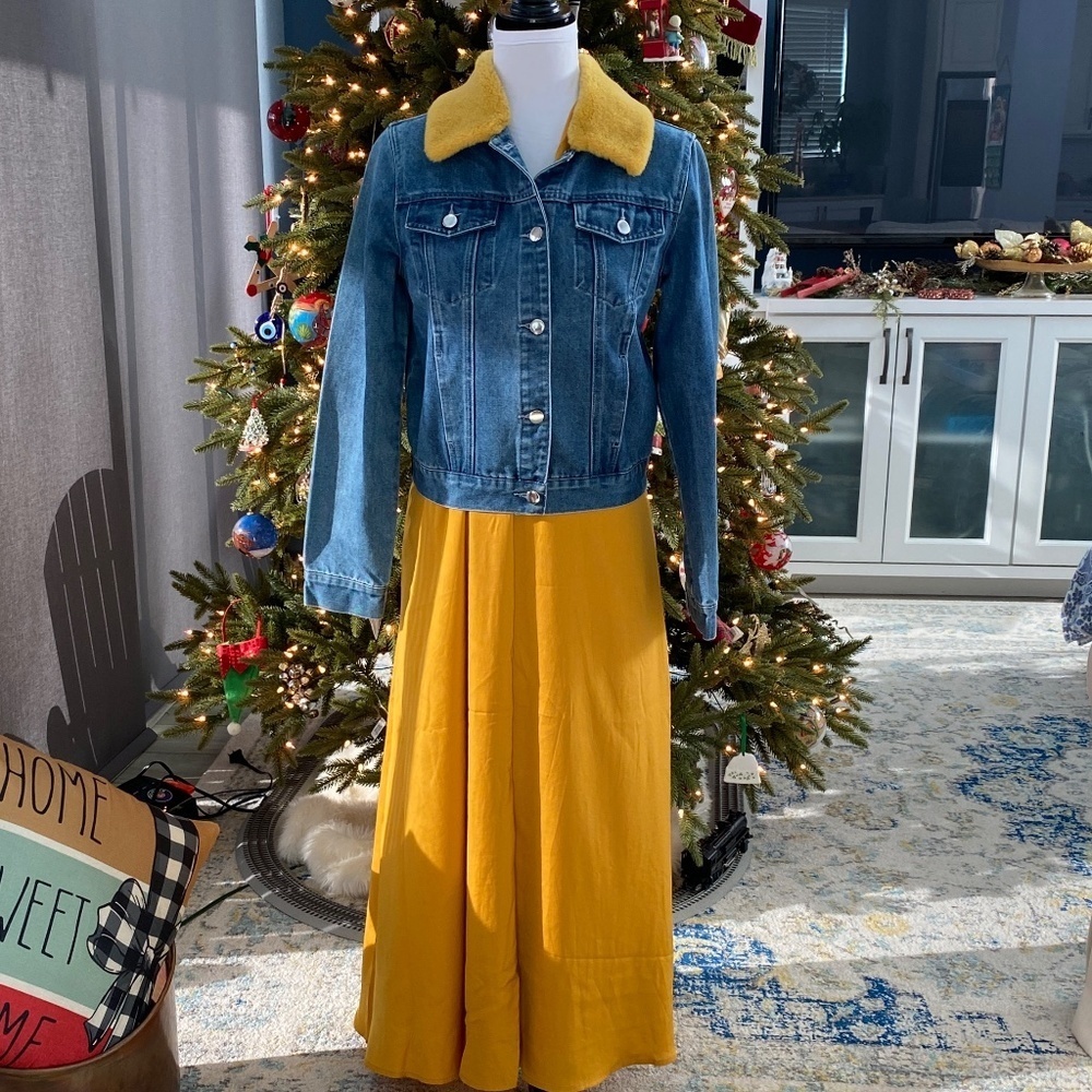 Banana Republic Halter Maxi Dres,  Size 4 - Picture 15 of 15